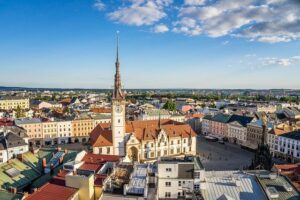 Laserová epilace Olomouc: Kde najít odborníky na hladkou pokožku